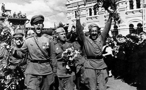 С Днём Победы!